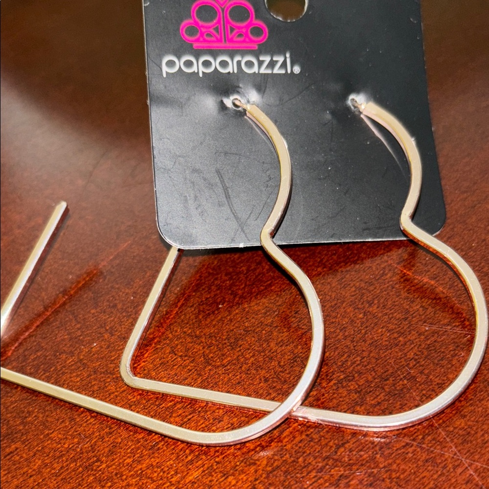 Paparazzi Gold Heart Earrings - Picture 2 of 4